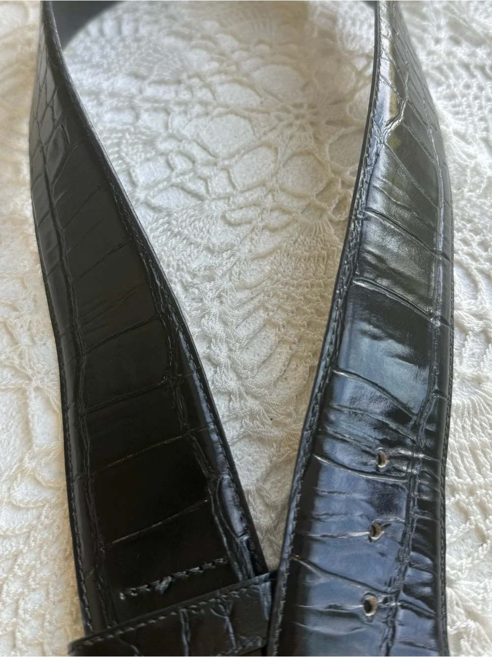 Eddie Bauer Vintage 90s Black Croc Embossed Leather Belt Solid Brass Buckle USA